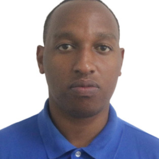 Larris Kirunga